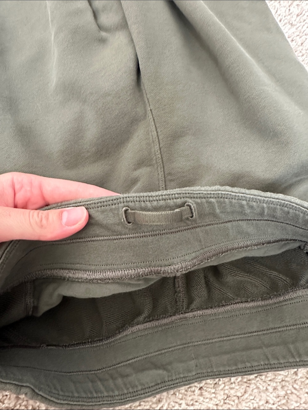 Women’s Lululemon Army Green Joggers - Like New!! - Picture 5 of 5